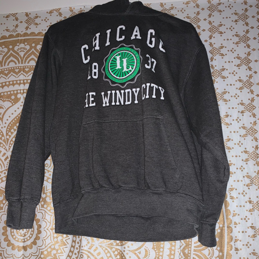 Chicago Pullover